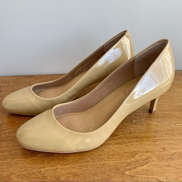 Corso Como BNIB Linnden Leather Patent 2.5” Pump - Picture 5 of 14